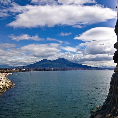 Monolocale Nel Cuore Di Napoli Apartment Cameră foto